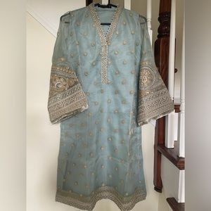 NWOT KHAADI SHALWAR KAMEEZ